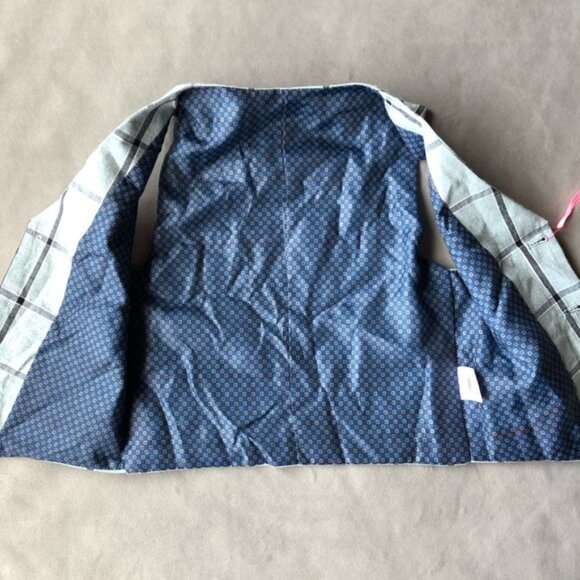 Isaac Mizrahi ~ Vest ~ Boys Size 4 - Picture 3 of 8